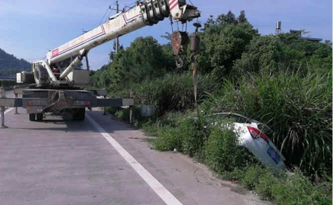 汉台区重载吊车救援 汉台区重载吊车救援